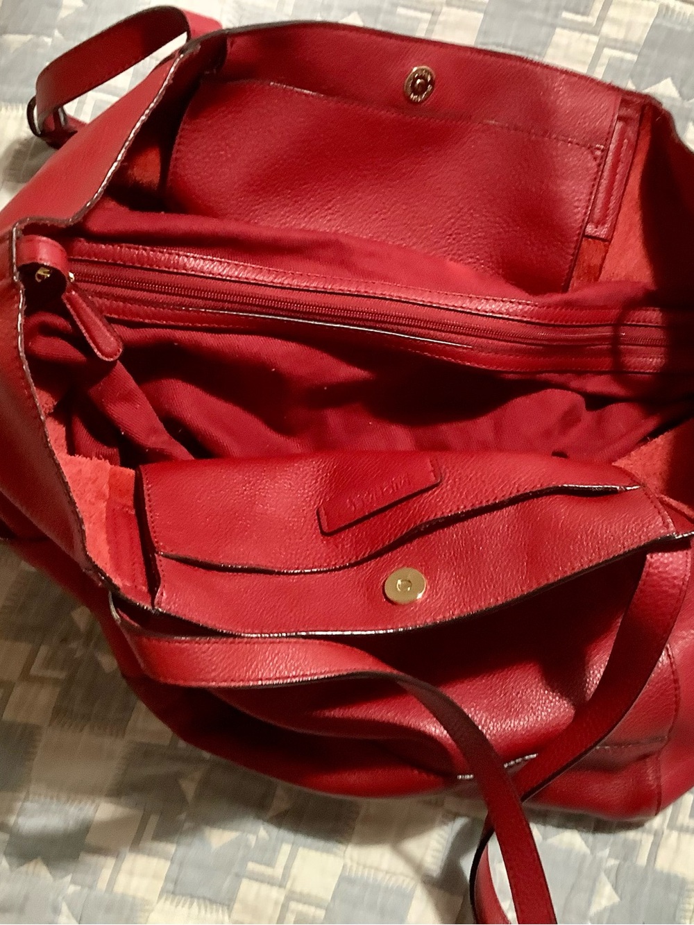 Michael Kors Crimson Leather Shoulder Bag with MK Charm - Picture 5 of 10